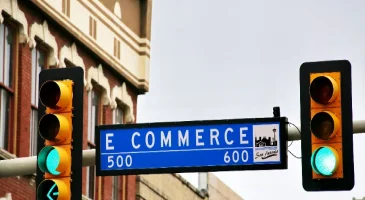 Label ın the street name - e commerce